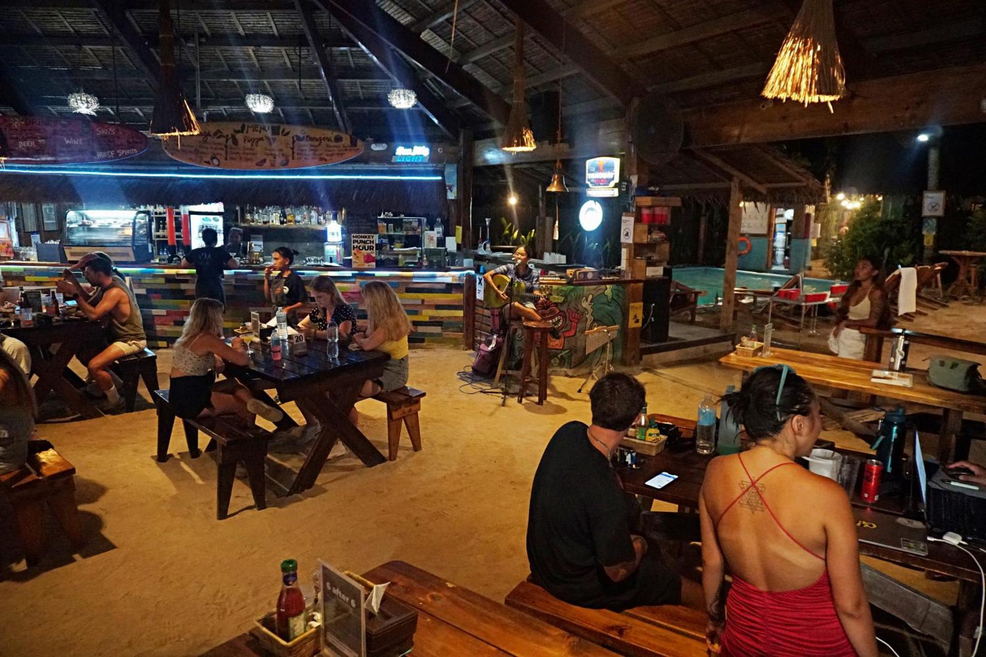 Mad Monkey Hostel Siargao (Adults Only) General Luna  Zewnętrze zdjęcie